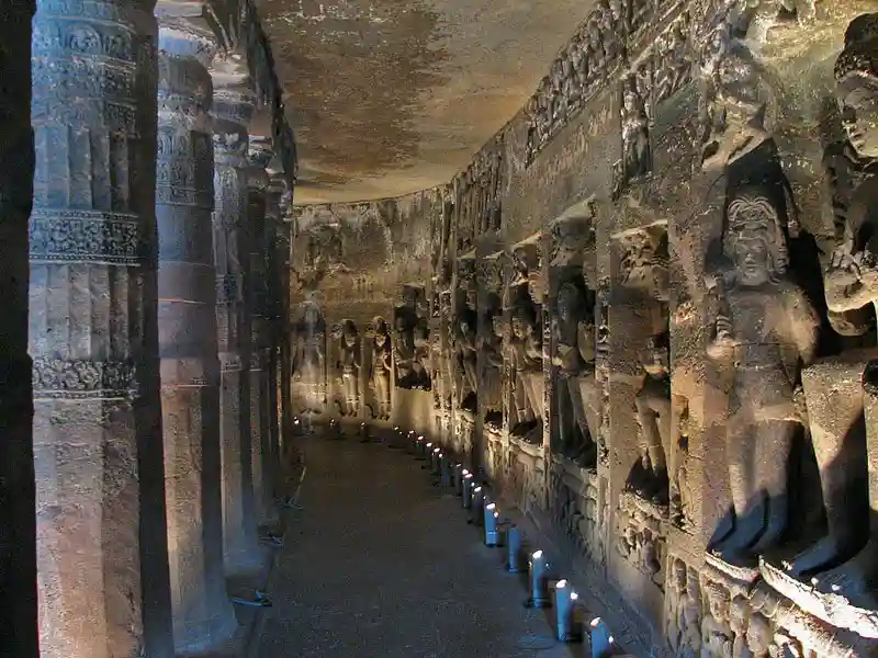 ajanta-caves-budget-friendly-places-to-visit-in-india