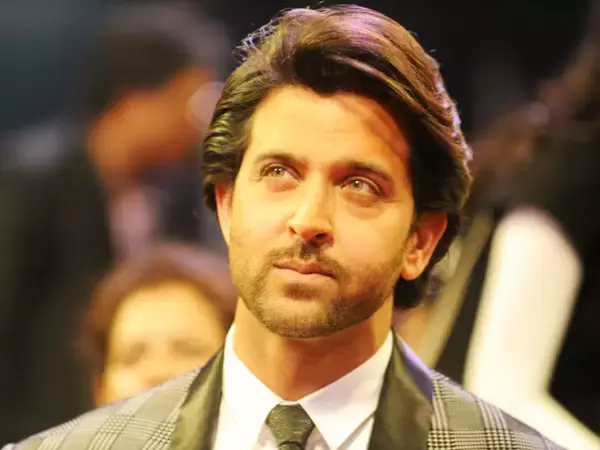 hrithik roshan face shape